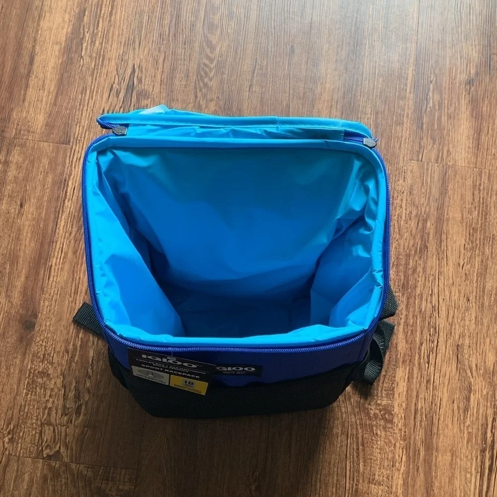 Igloo 18 Can Soft Backpack Sport Cooler Insulated Bag NWT
